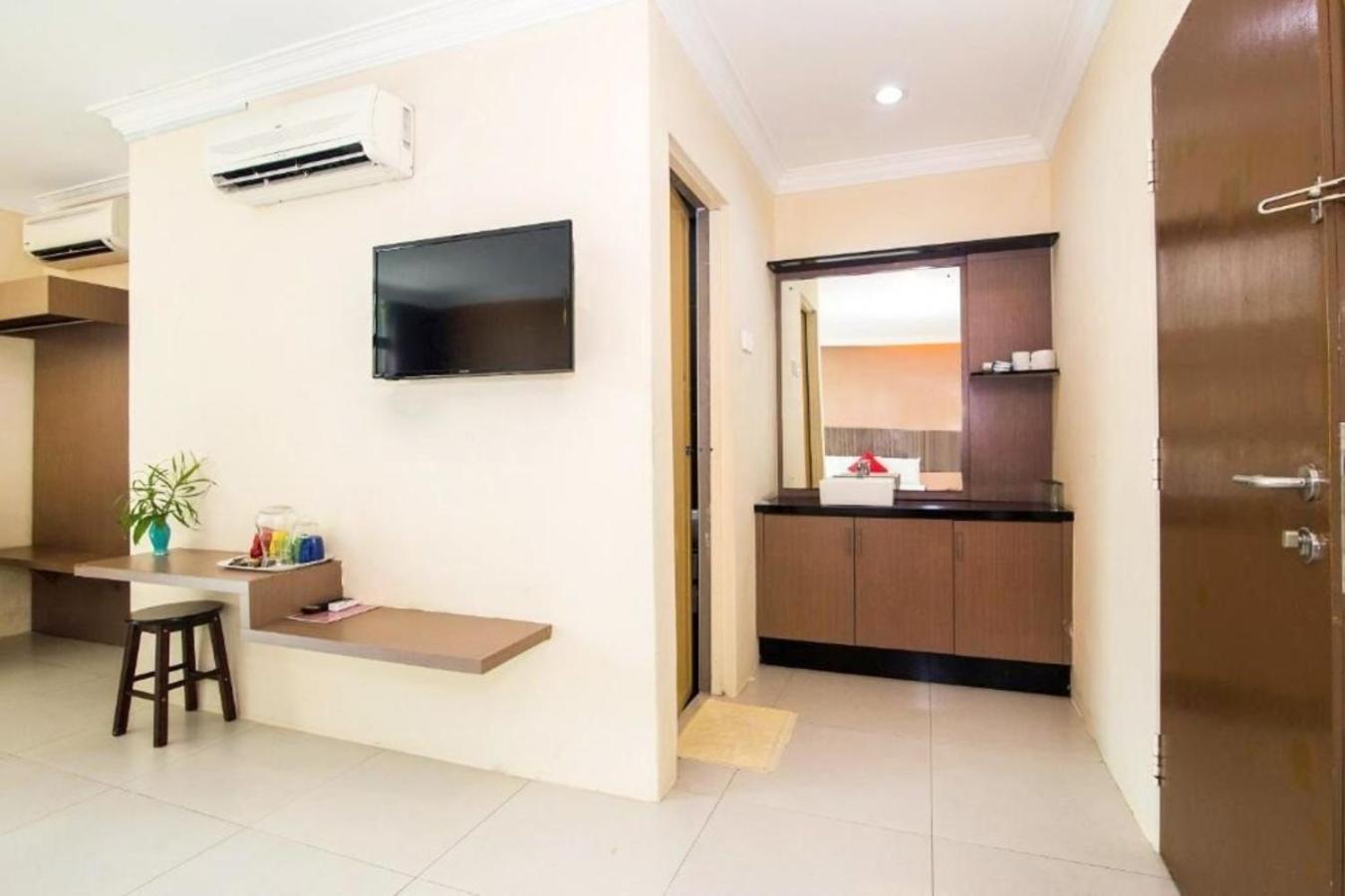 Crystal Hotel 2*